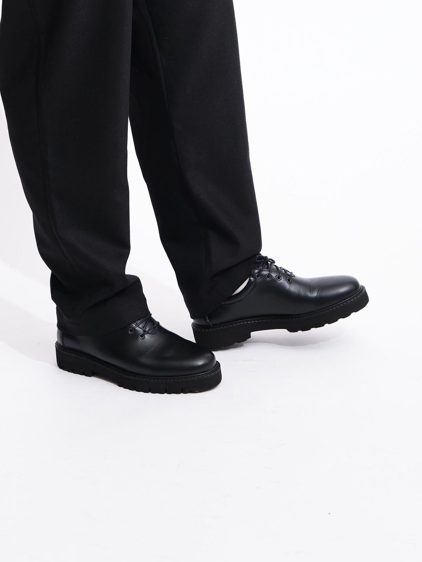 Lightweight NSB | Black Pull Up Leather