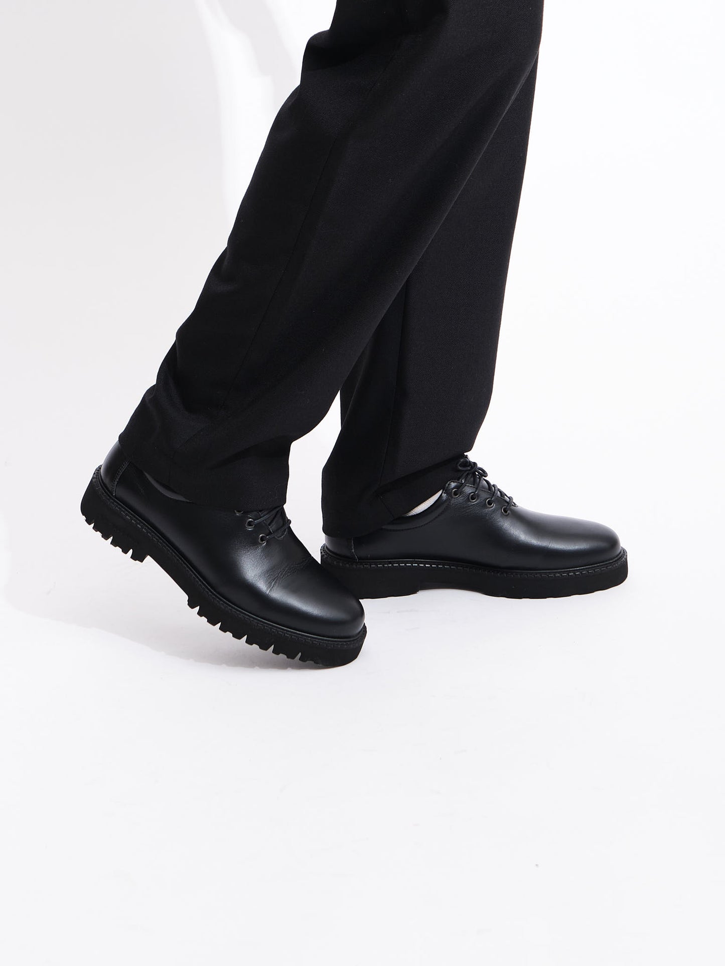 Lightweight NSB | Black Pull Up Leather