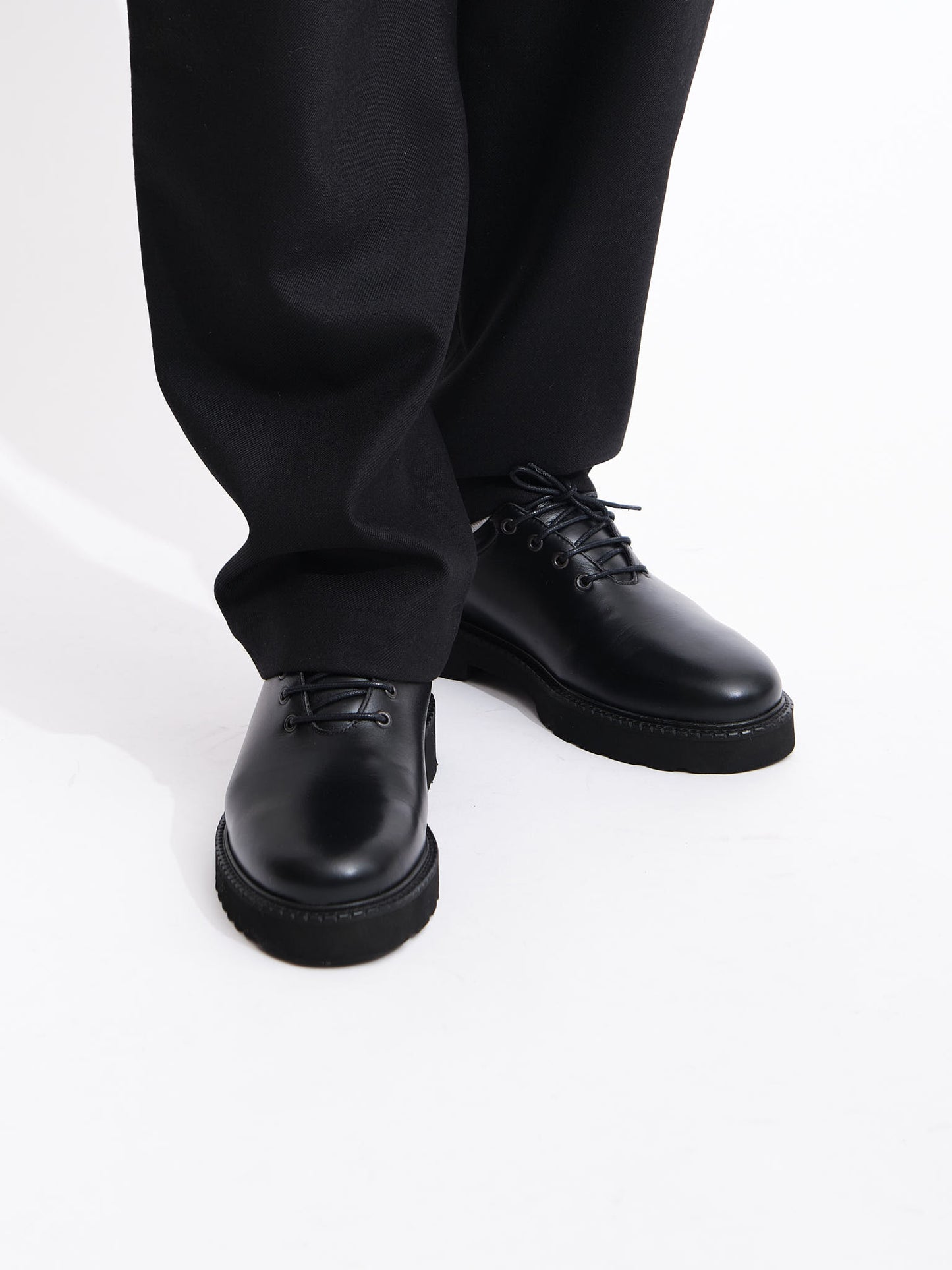 Lightweight NSB | Black Pull Up Leather