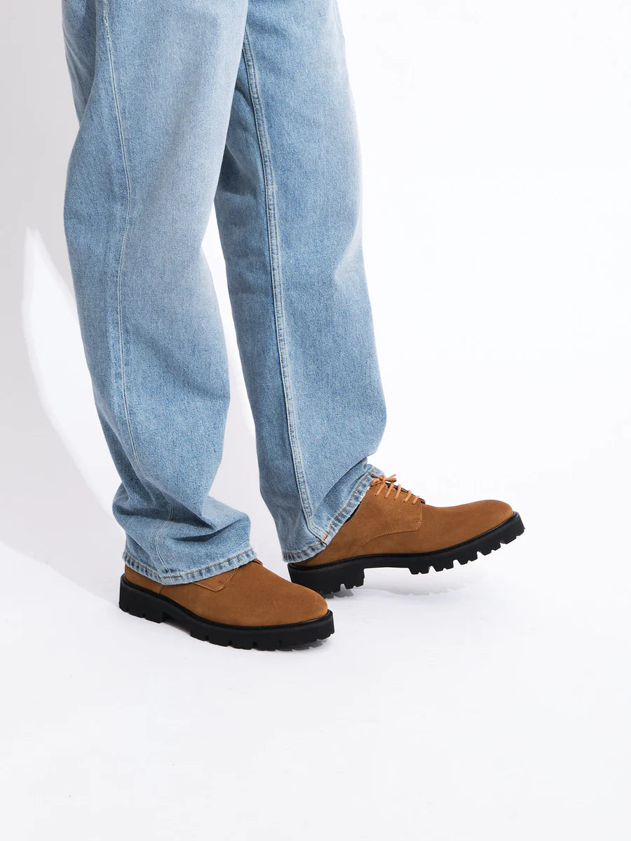 Lightweight Derby Shoe | Tobacco Suede