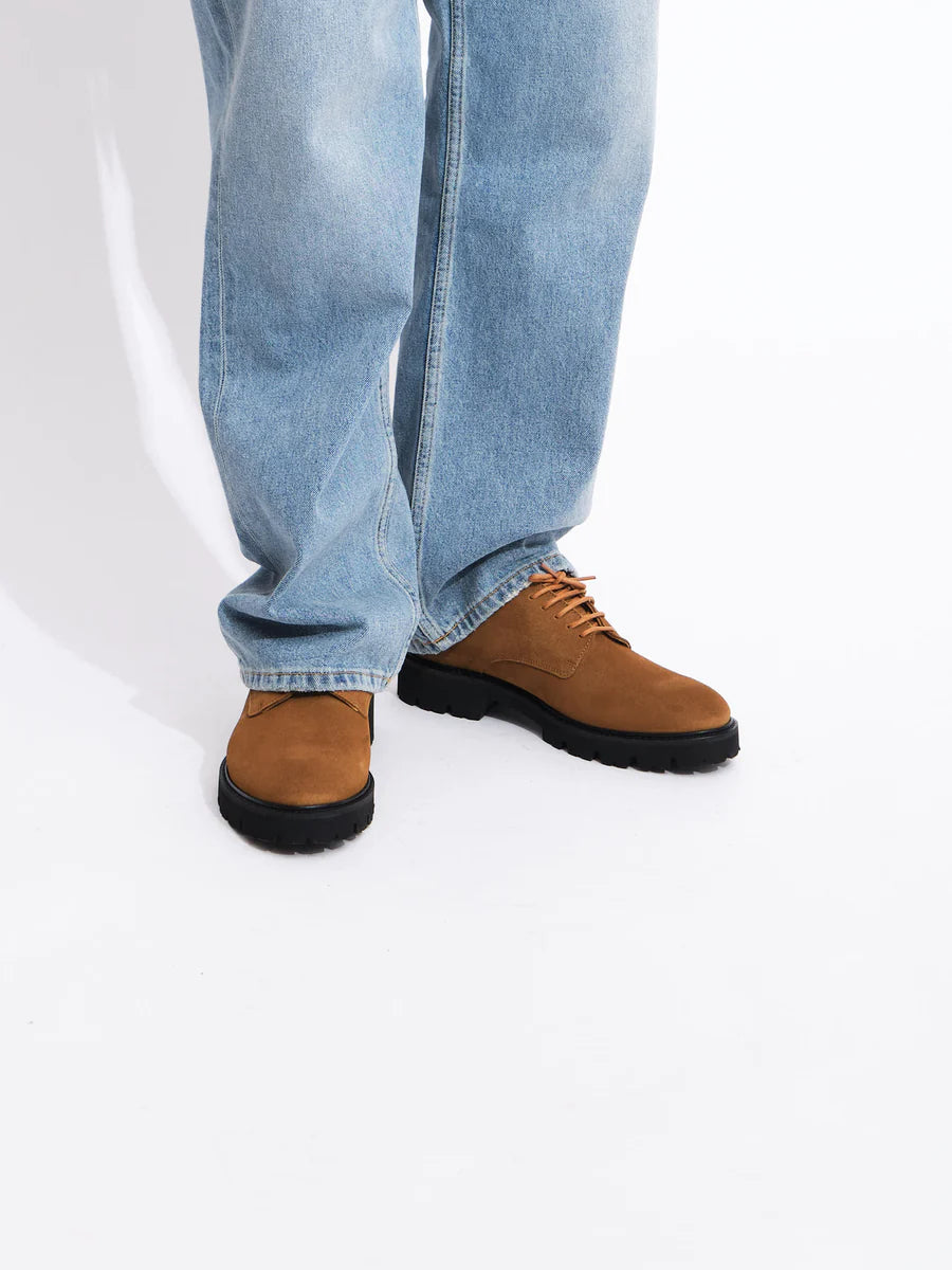 Lightweight Derby Shoe | Tobacco Suede