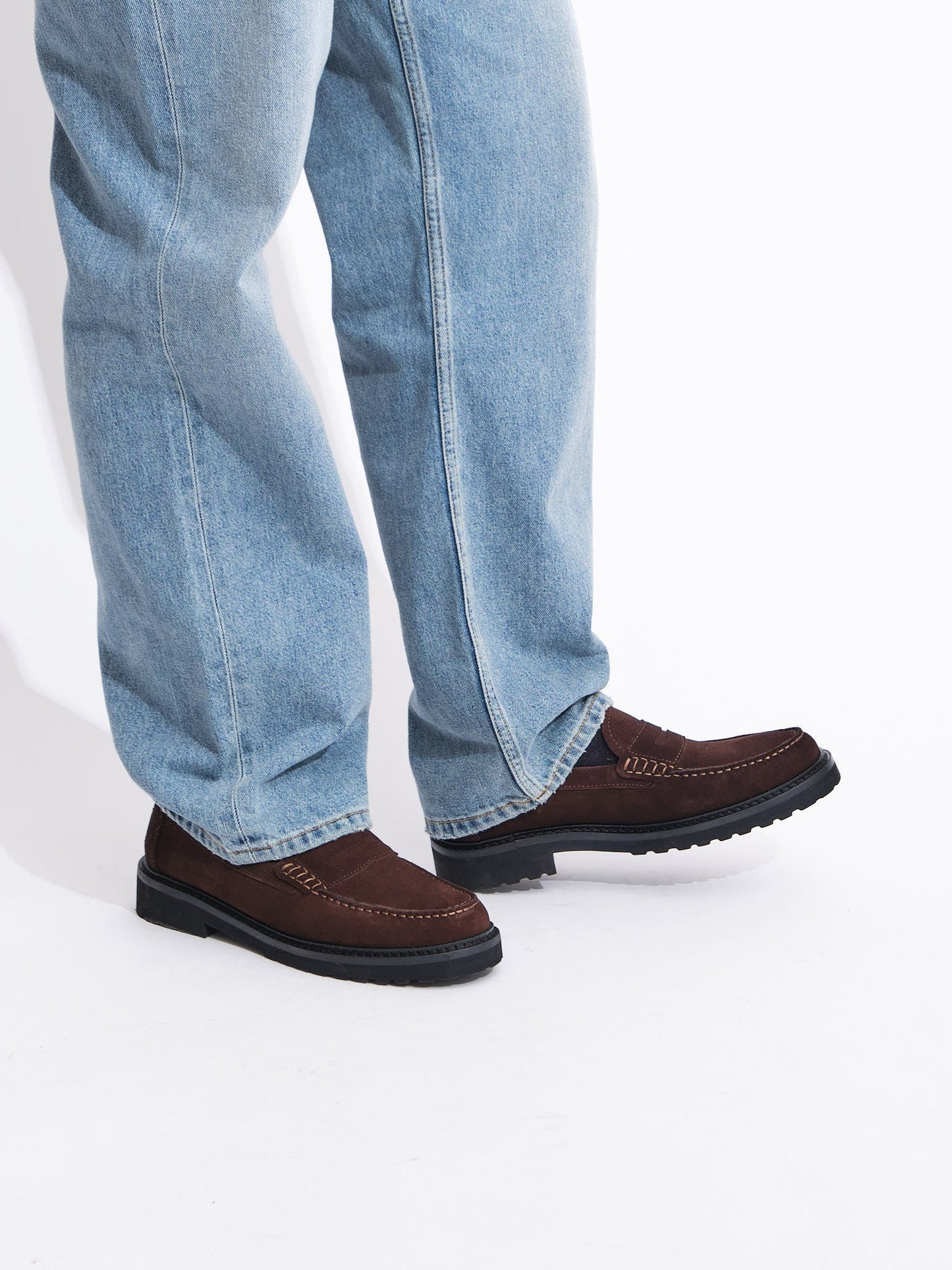 Lightweight Loafer | Brown Suede