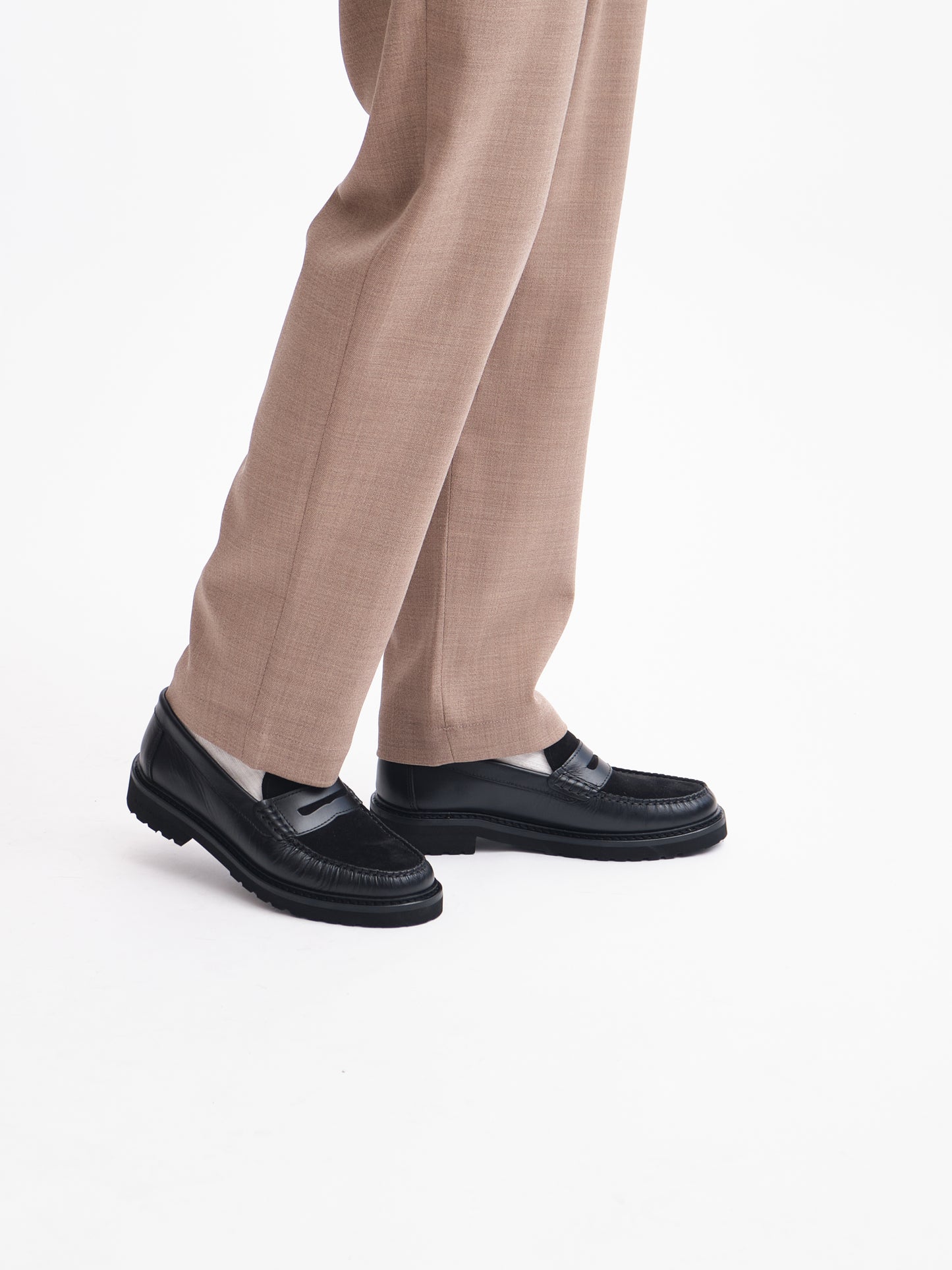 Lightweight Loafer | Black/Black Suede