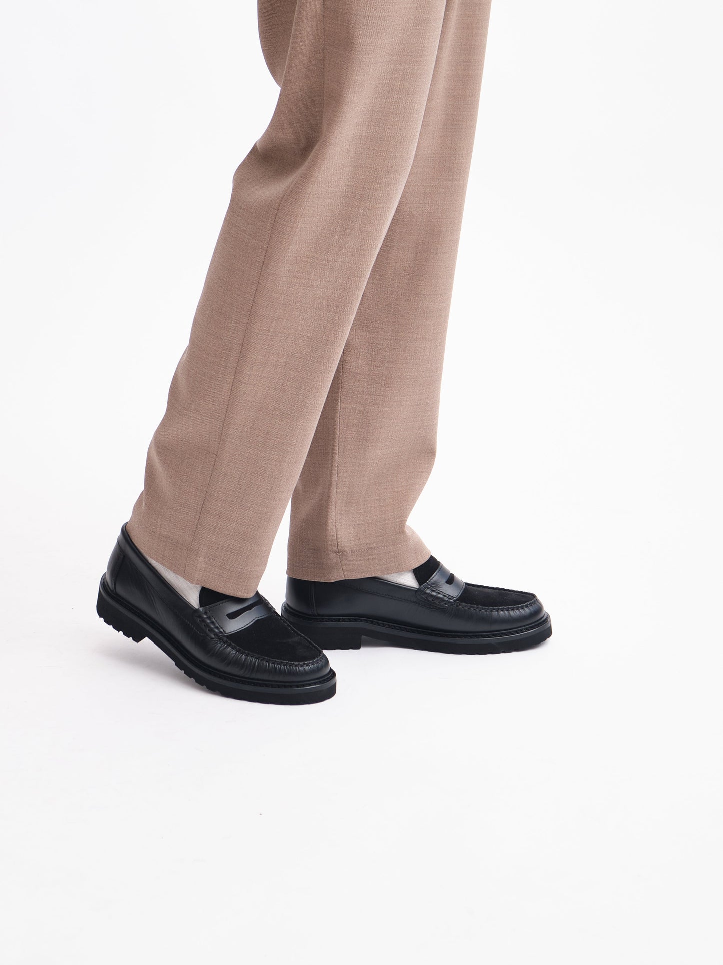 Lightweight Loafer | Black/Black Suede