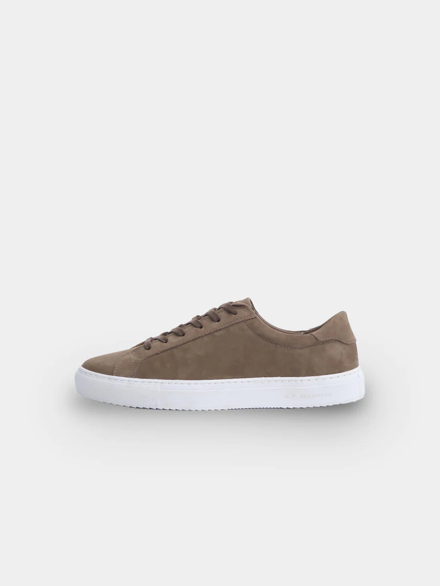 Klassischer Sneaker | Taupe Nubuk