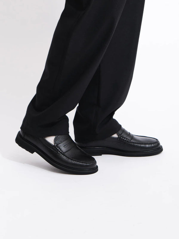 Classic Loafer | Black Grained Leather