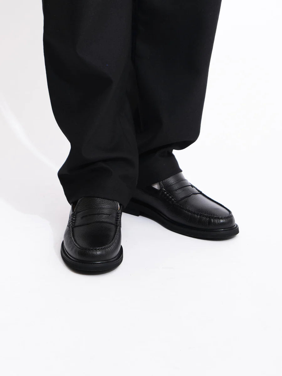 Klassischer Loafer | Schwarzes genarbtes Leder