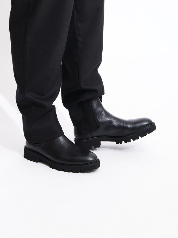Lightweight Chelsea Boot | Black Grained Leather