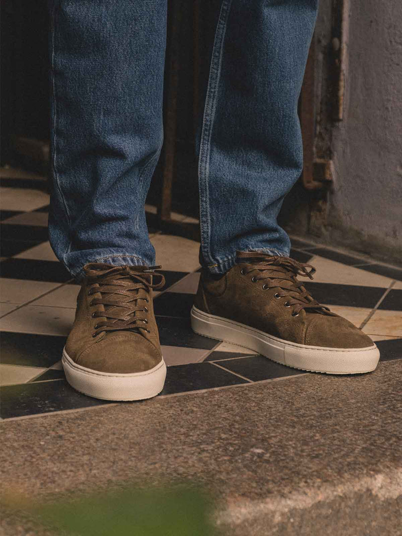 Classic Sneaker | Army Off White Suede
